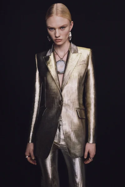 Look 27
